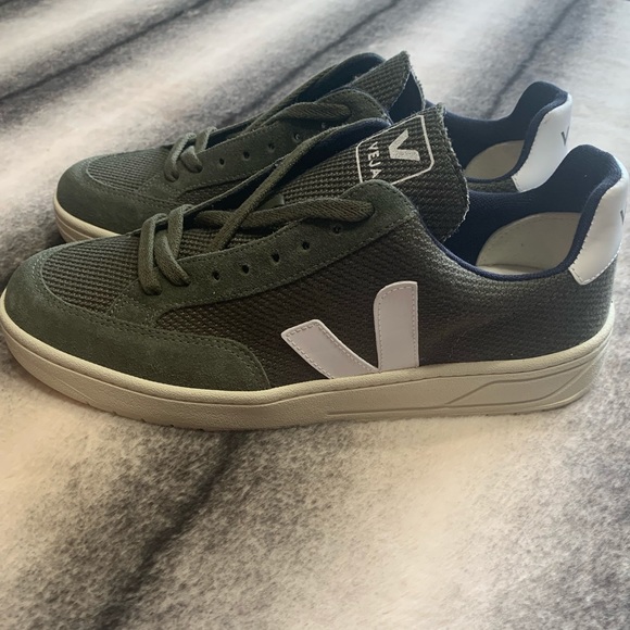 veja olive white